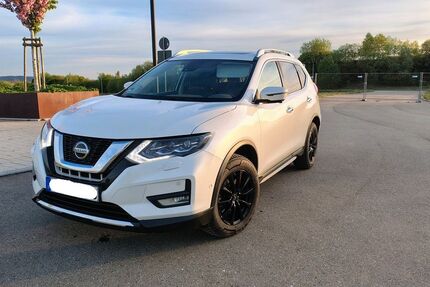 Nissan X-Trail 196.682 km 13.900 &euro; Vöhringen 72189