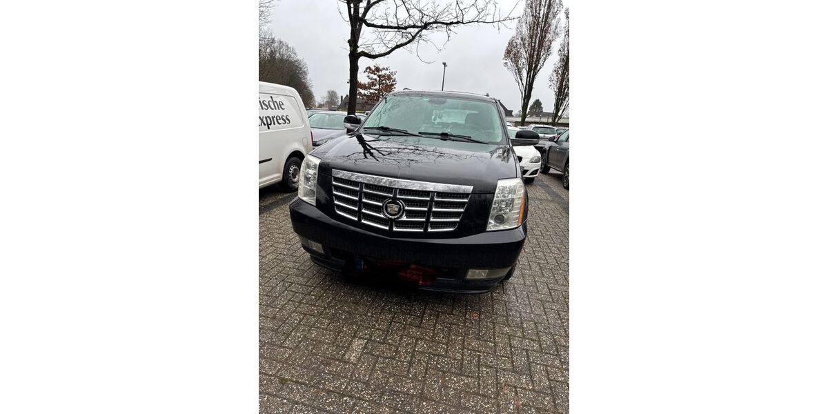 Cadillac Escalade 205.000 km 13.699 &euro; Bremen 28717