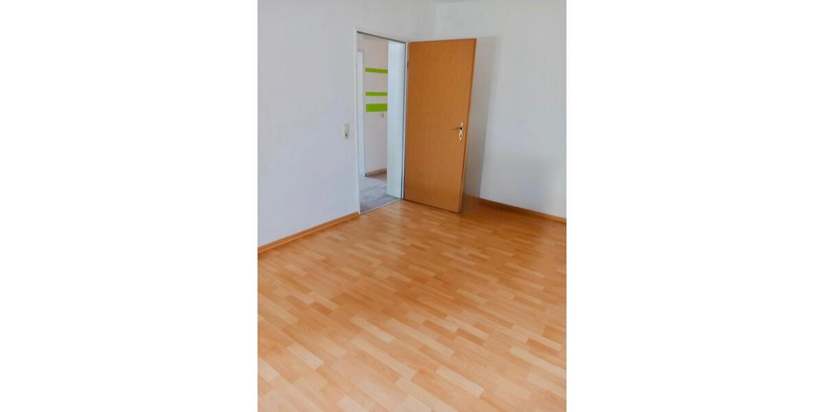 Erdgeschoßwohnung Wunsiedel - 3 Zimmer, 75 m&sup2;, 105.000&euro; | Angebot:26051552