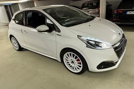 Peugeot 208 57.000 km 5.600 &euro; Bonn 53179