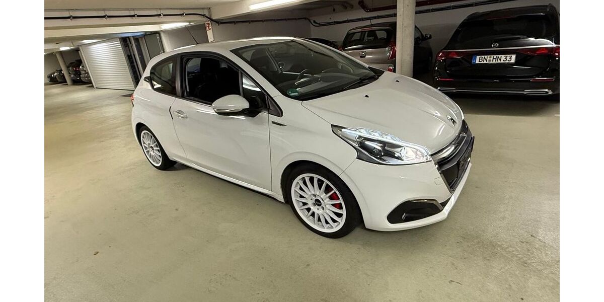 Peugeot 208 57.000 km 5.600 &euro; Bonn 53179