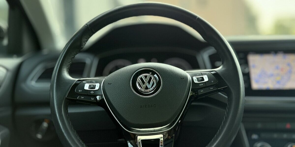 VW T-Roc R line / 4Motion / Keyless Go / PANO 53.000 km 25.250 &euro; Mönchengladbach 41066