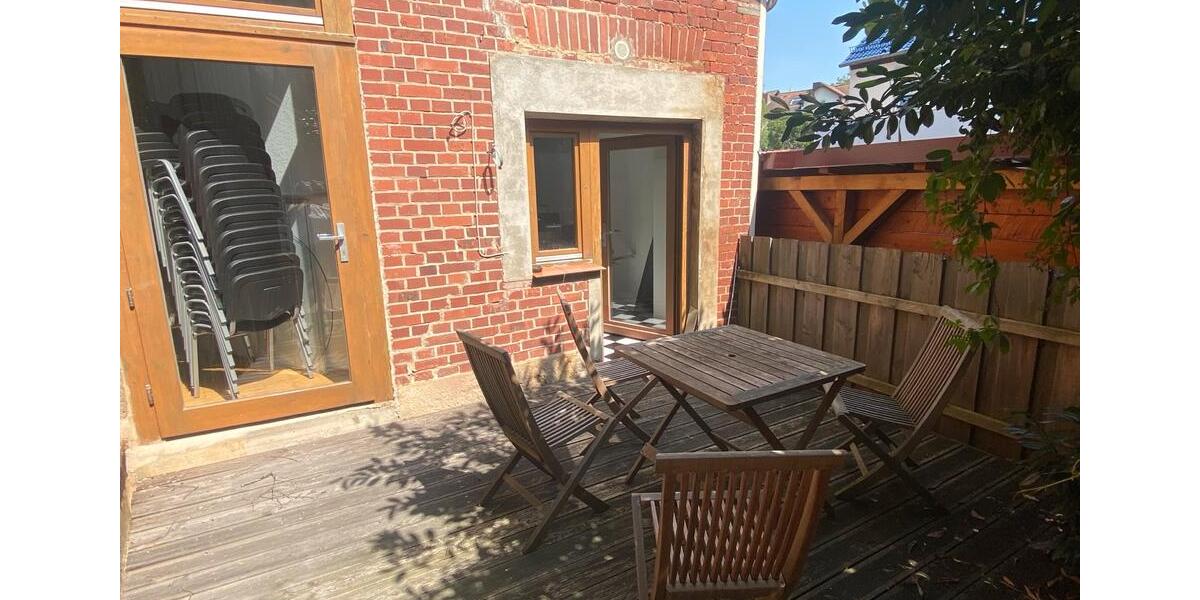 Erdgeschoßwohnung Baunatal - 4 Zimmer, 233 m&sup2;, 305.000&euro; | Angebot:27122481