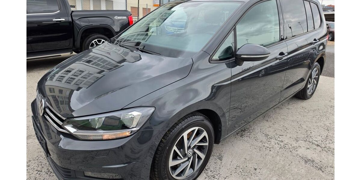 VW Touran 105.000 km 15.990 &euro; Mannheim 68159
