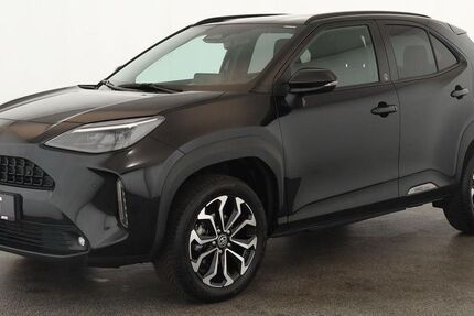 Toyota Yaris Cross 31.900 km 24.484 &euro; Düsseldorf 40233