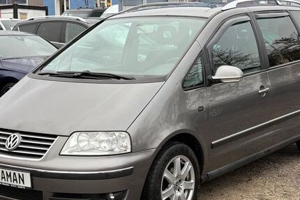 VW Sharan 285.281 km 2.600 &euro; München 81243