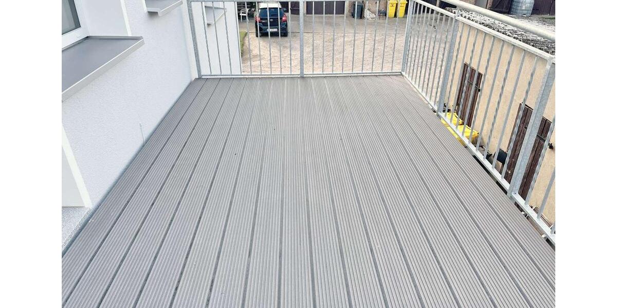 Hochwertig sanierte 3-Zi.-Whg. mit Einbauküche & großzügigem Balkon 3 zimmer