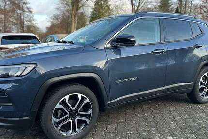 Jeep Compass 22.701 km 21.990 &euro; Willebadessen 34439