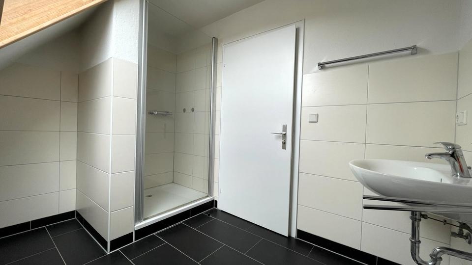 Einfamilienhaus Kirchhundem - 7 Zimmer, 170 m&sup2;, 240.000&euro; | Angebot:26890861