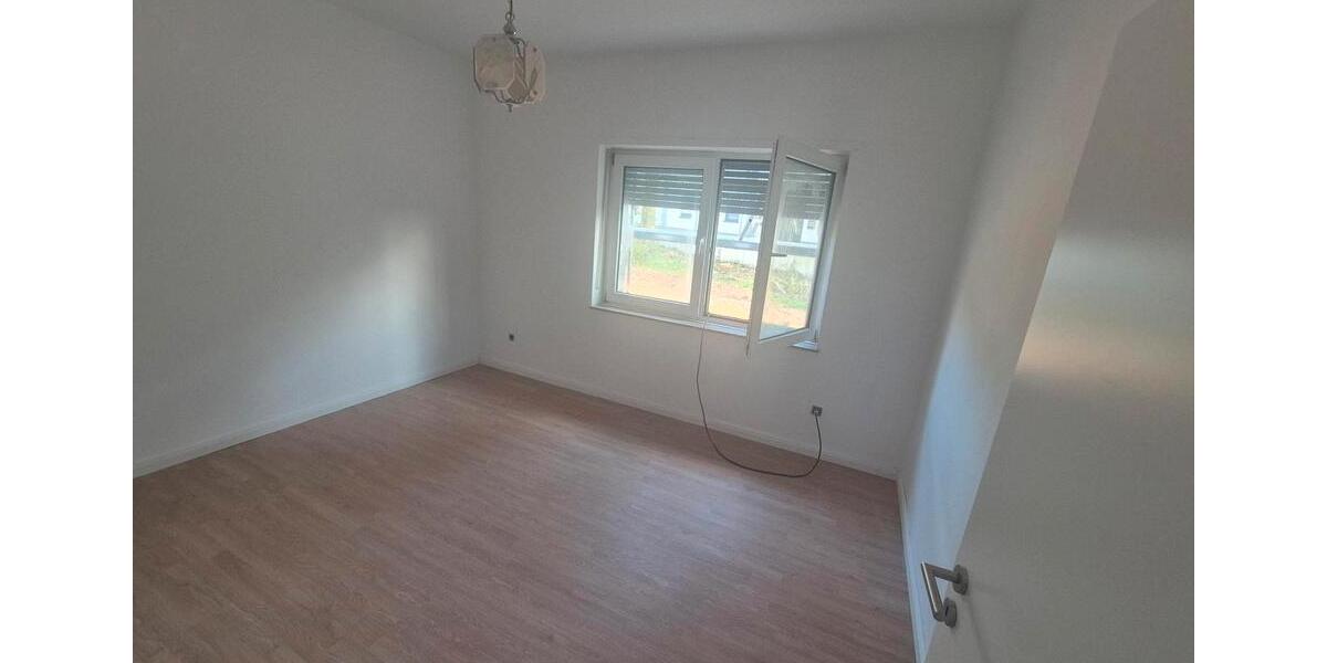 Einfamilienhaus Kirchlengern - 11 Zimmer, 174 m&sup2;, 1.400&euro; | Angebot:26169147