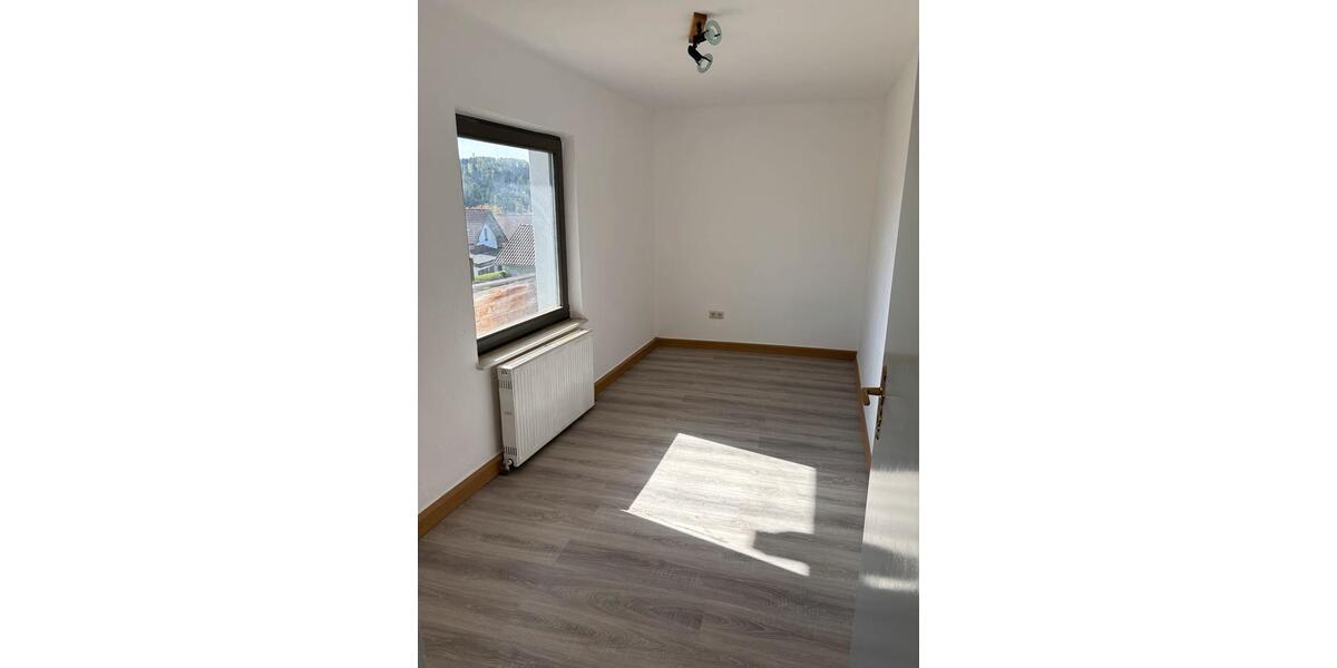 Etagenwohnung Fürsteneck - 3 Zimmer, 58 m&sup2;, 549&euro; | Angebot:26365024