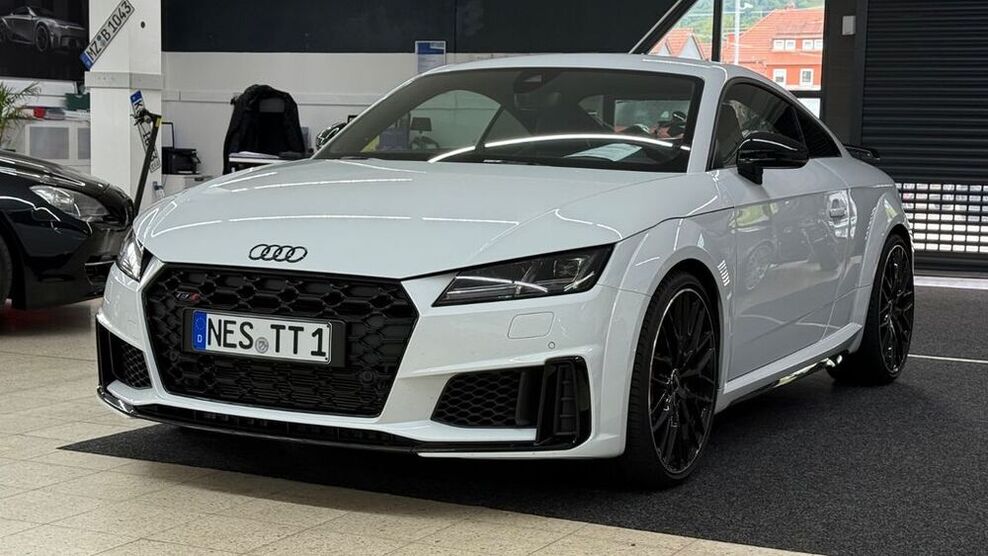 TT
