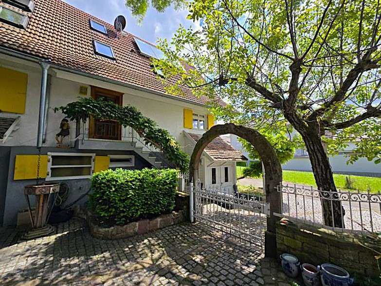 Einfamilienhaus Ortenberg - 8 Zimmer, 260 m&sup2;, 629.000&euro; | Angebot:22702634