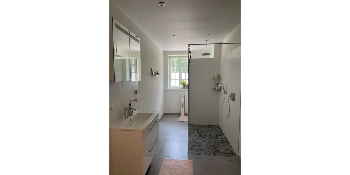 Erdgeschoßwohnung Borken (Hessen) - 4 Zimmer, 115 m&sup2;, 805&euro; | Angebot:26646556