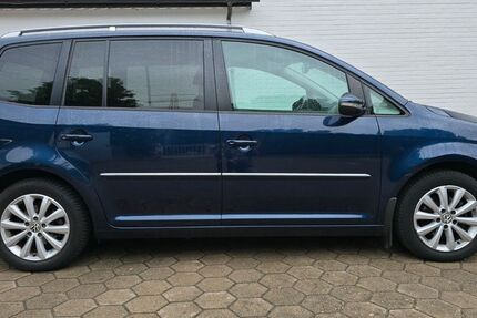VW Touran 113.000 km 10.700 &euro; Hamburg 21031