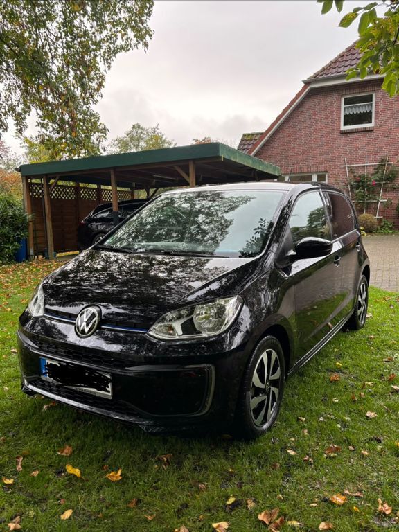 VW e-up! 40.967 km 13.650 € Friedeburg 26446