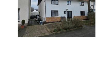 Haus Bad Driburg - 5 Zimmer, 160 m&sup2;, 30.000&euro; | Angebot:26907505