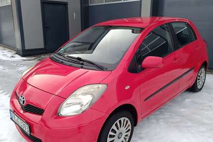 Toyota Yaris 152.900 km 2.500 &euro; Titisee-Neustadt 79822