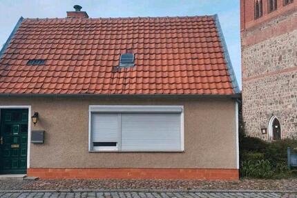 Haus Arneburg - 3 Zimmer, 75 m&sup2;, 65.000&euro; | Angebot:26351304