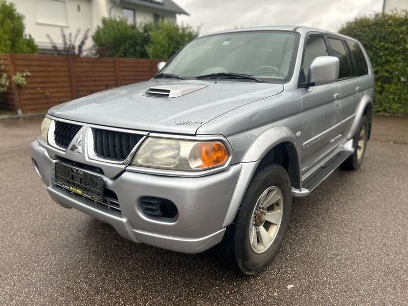 Mitsubishi Pajero 190.000 km 12.900 € Allershausen 85391