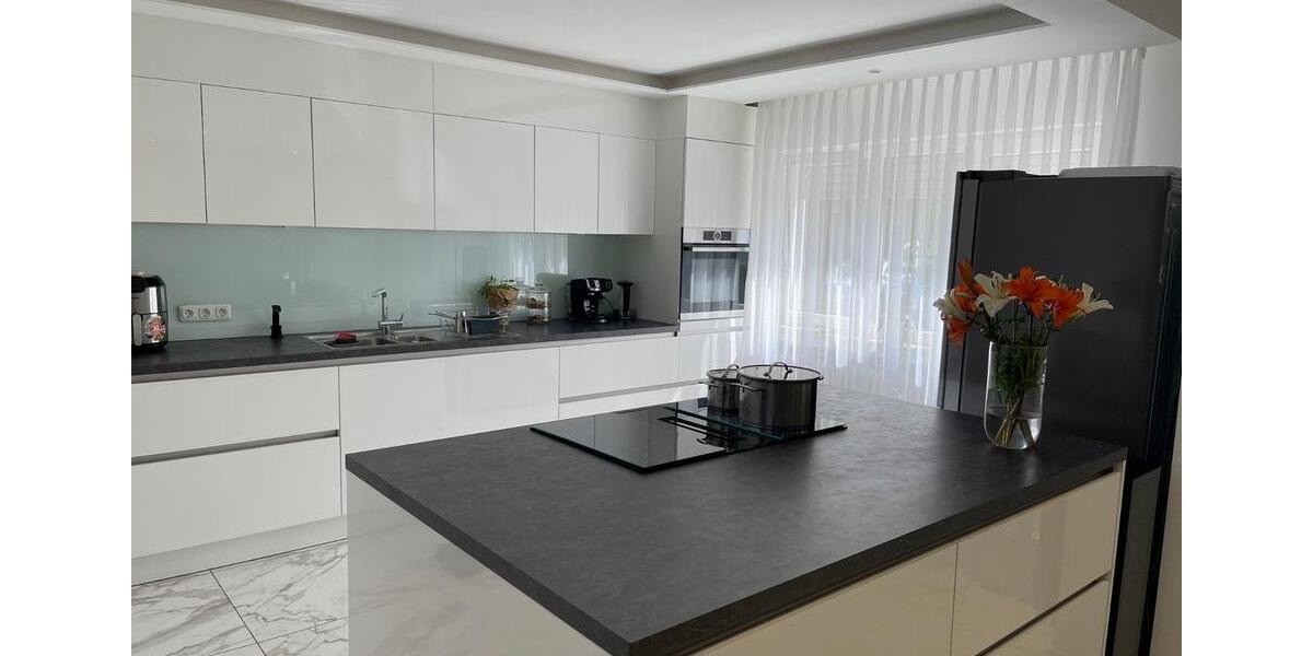 Doppelhaushälfte Schweinfurt Haardt - 7 Zimmer, 200 m&sup2;, 780.000&euro; | Angebot:26224318