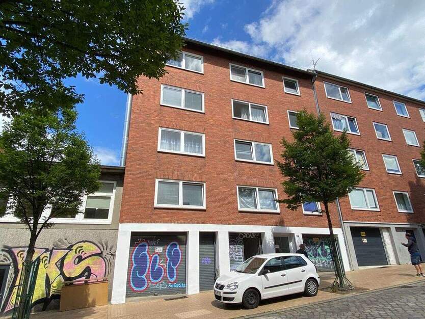 Klassischer Rotklinkerblock in Kiel-Gaarden zimmer