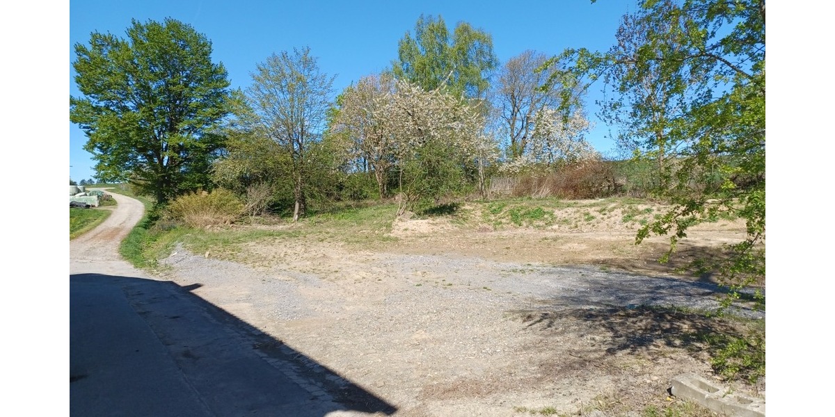 nach Abriss unbebautes Grundstück in ruhiger Lage in dörflicher Umgebung im Weserbergland - Grundstück Vahlbruch | Angebot:26418854