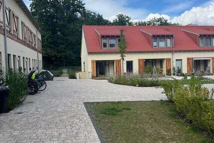 Haus Beelitz - 5 Zimmer, 147 m&sup2;, 1.840&euro; | Angebot:26054706