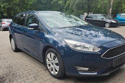 Ford Focus 278.133 km 3.999 &euro; Berlin 12349