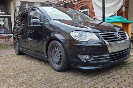 VW Touran 301.756 km 2.600 &euro; Domersleben 39164