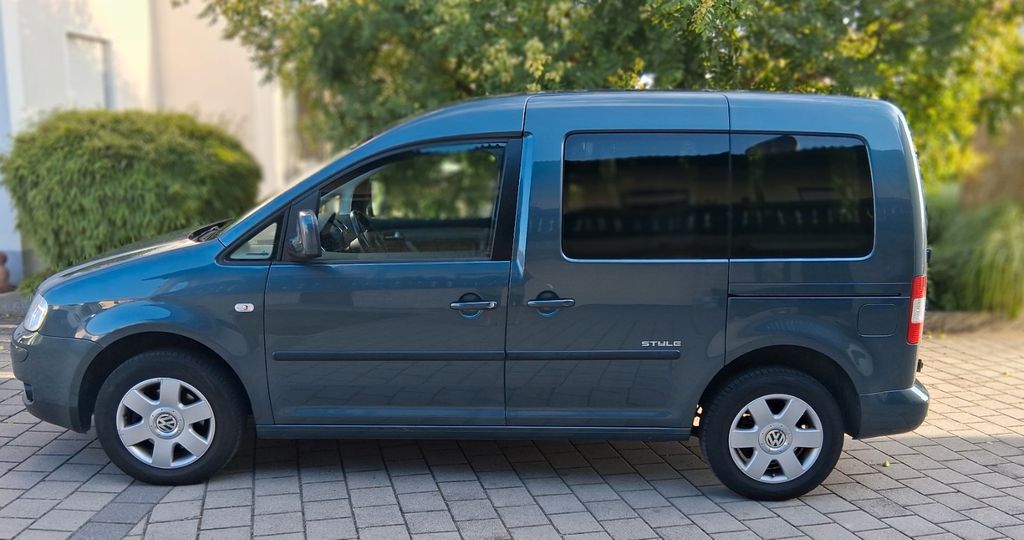 VW Caddy 212.000 km 4.200 &euro; Denkendorf 85095
