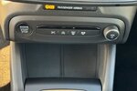 Ford Focus Titanium *Navi/SHZG/LED/TPMT/PDC/1.HD* 18.680 km 18.770 &euro; Bamberg 96052