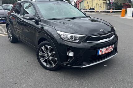 Kia Stonic 50.000 km 13.950 € Nürnberg 90431