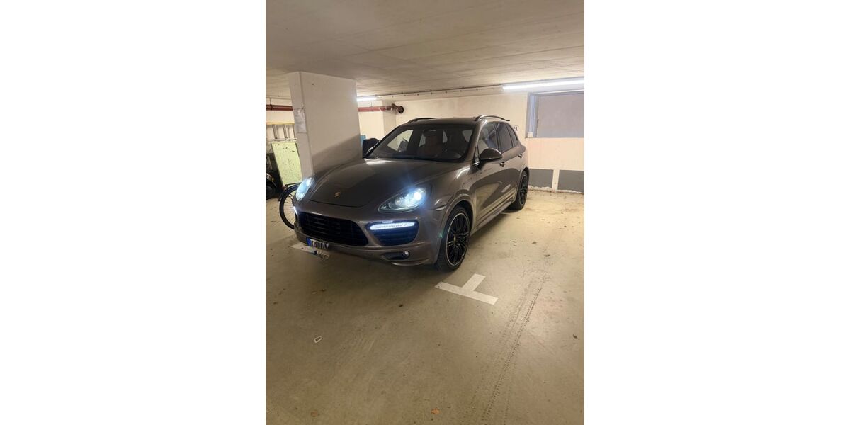 Porsche Cayenne 197.300 km 21.800 &euro; Köln 51063