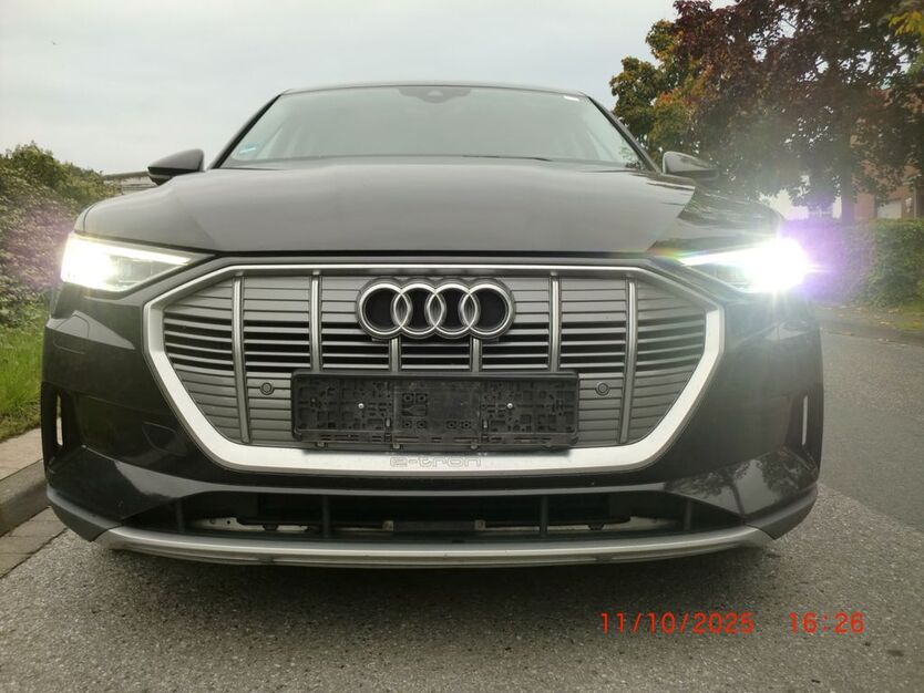 Audi e-tron 161.000 km 21.000 € Rheda-Wiedenbrück 33378