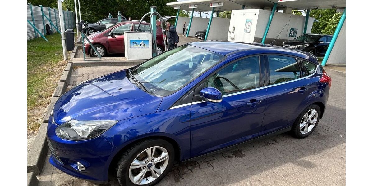 Ford Focus 119.000 km 6.900 &euro; Neumünster 24539