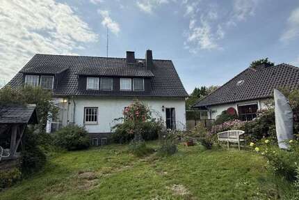 Haus Rinteln - Krankenhagen Krankenhagen - 12 Zimmer, 308 m&sup2;, 327.000&euro; | Angebot:26381003