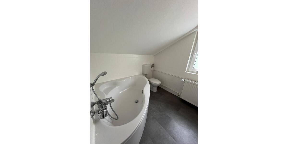 Dachgeschoßwohnung Rotenburg an der Fulda - 1 Zimmer, 86 m&sup2;, 800&euro; | Angebot:26235581