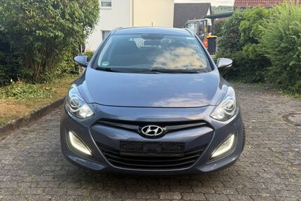 Hyundai i30 254.321 km 3.199 &euro; Büdingen 63654