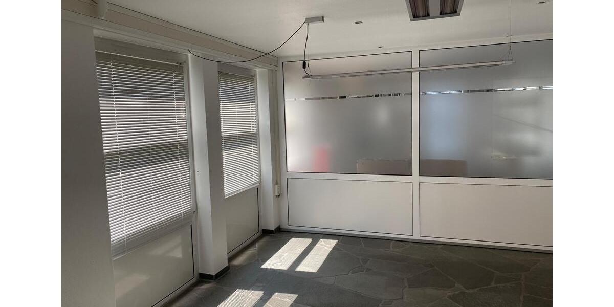 Gewerbeobjekt Korbach - 6&euro; | Angebot:26190404