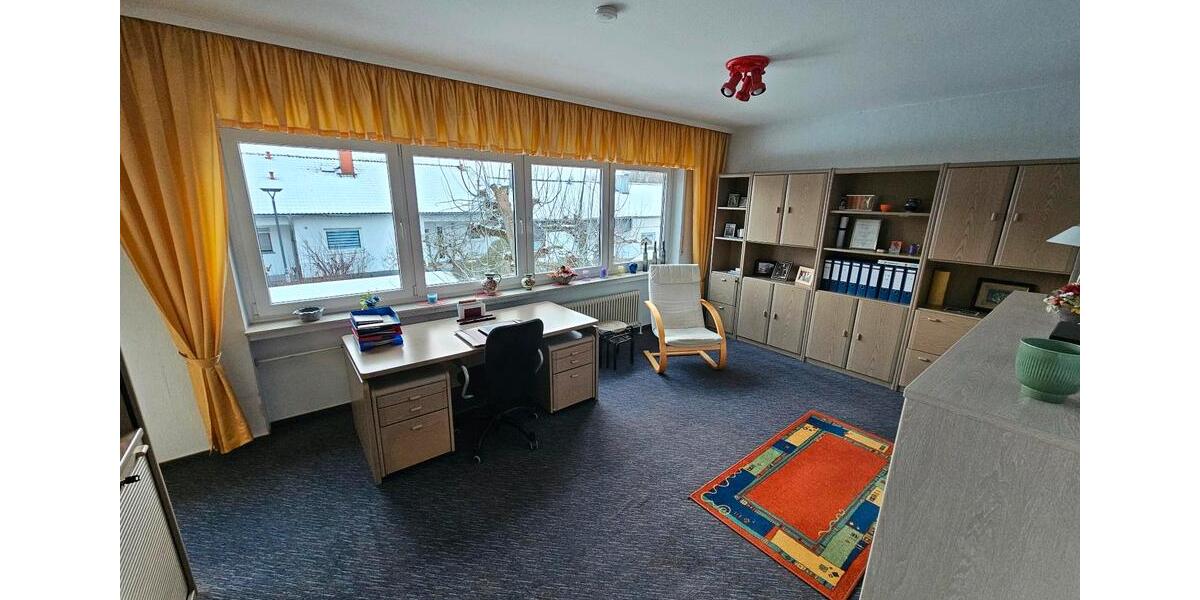 Reihenhaus Langgöns - 11 Zimmer, 200 m&sup2;, 450.000&euro; | Angebot:26578048