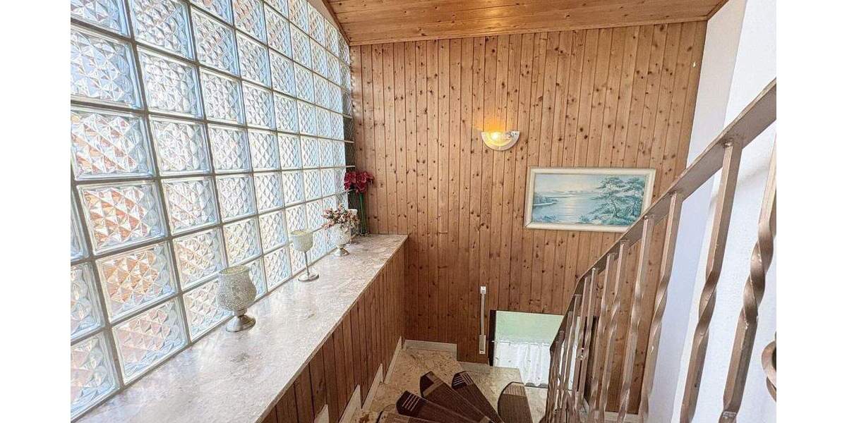 Mehrfamilienhaus, Wohnhaus Stadtallendorf-Wolferode Wolferode - 6 Zimmer, 208 m&sup2;, 299.900&euro; | Angebot:25775613