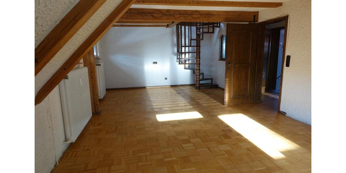 Etagenwohnung Hardthausen am Kocher - 4 Zimmer, 100 m&sup2;, 900&euro; | Angebot:26183207