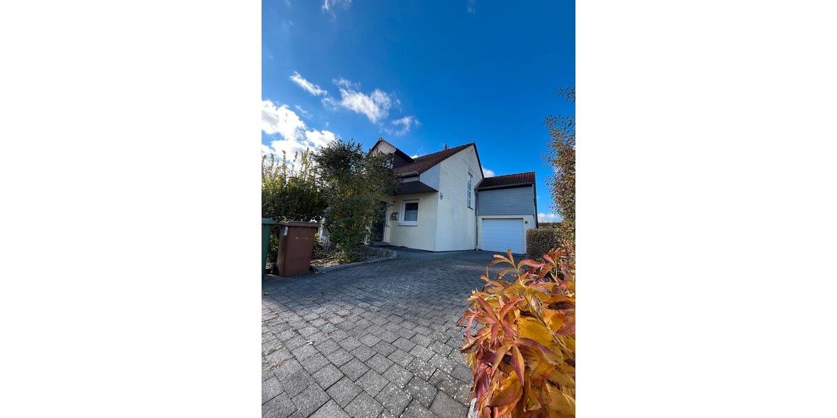 Reihenhaus Vellmar - 4 Zimmer, 135 m&sup2;, 350.000&euro; | Angebot:25239562