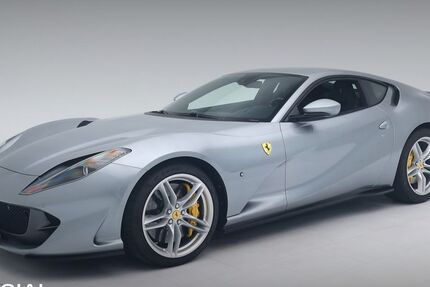 Ferrari 812 14.230 km 329.900 &euro; Hamburg 22143