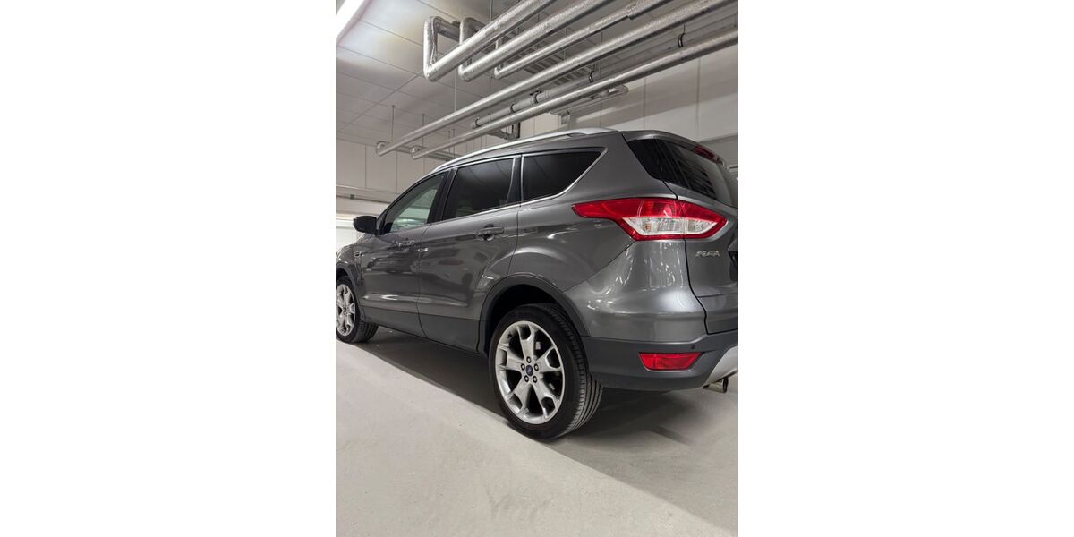 Ford Kuga 60.000 km 13.800 &euro; Mainz 55130