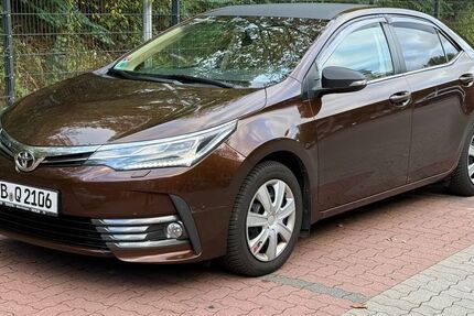 Toyota Corolla 82.000 km 15.700 € Berlin 12435