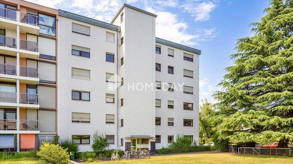 Einziehen und durchatmen: Helle Wohnung am Rhein mit Balkon & smarter Technik für Ihr neues Kapitel