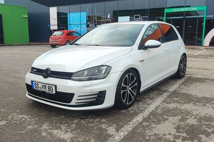 VW Golf 205.000 km 13.000 &euro; Braunschweig 38102