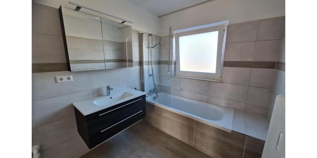 Hochparterre Bad Wurzach - 4 Zimmer, 85 m&sup2;, 1.020&euro; | Angebot:25638369